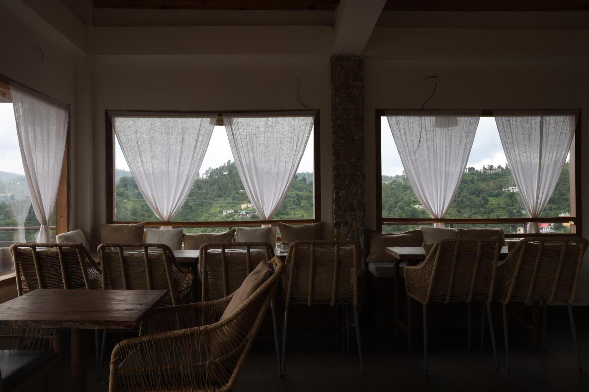 Nazaara -Thhpsociety - Mukteshwar - Witness The View From Your Bed Exteriör bild