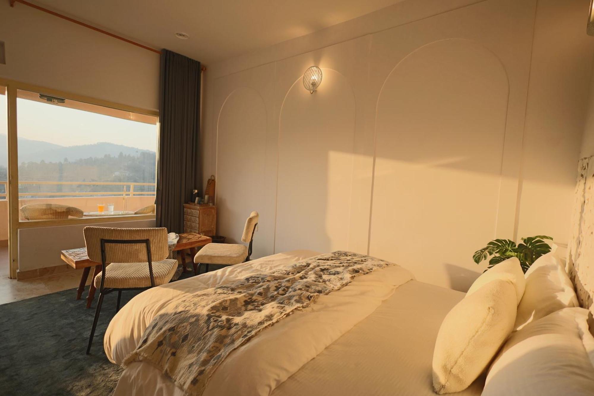 Nazaara -Thhpsociety - Mukteshwar - Witness The View From Your Bed Exteriör bild
