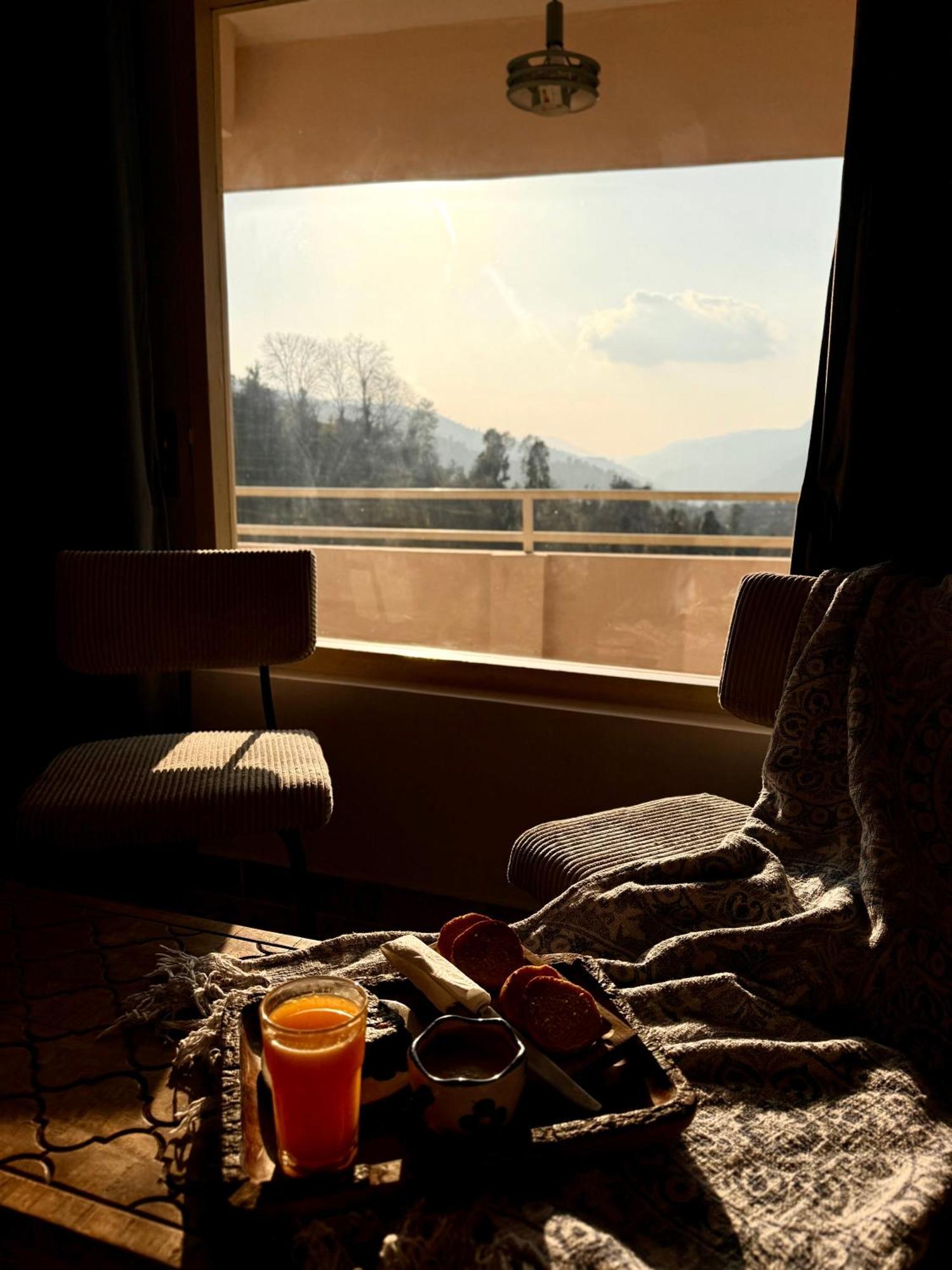 Nazaara -Thhpsociety - Mukteshwar - Witness The View From Your Bed Exteriör bild